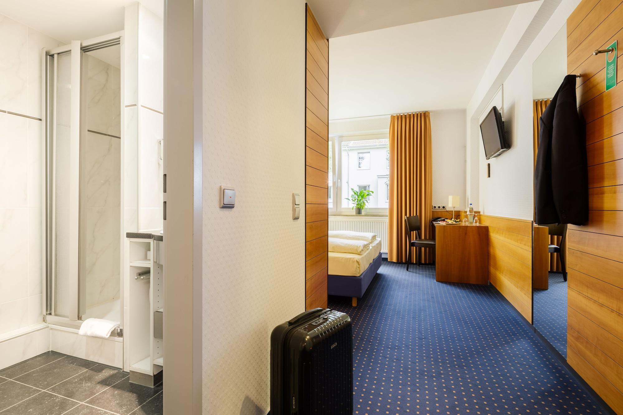Messehotel Koeln-Deutz Dış mekan fotoğraf
