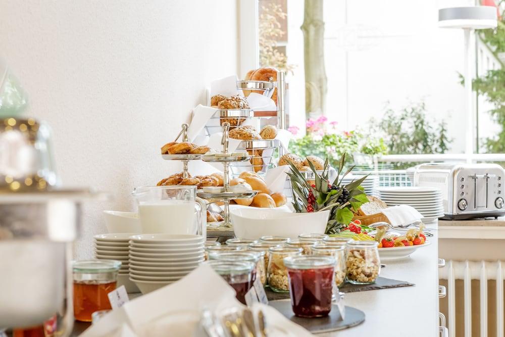 Messehotel Koeln-Deutz Dış mekan fotoğraf