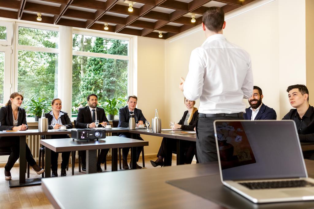 Messehotel Koeln-Deutz Dış mekan fotoğraf