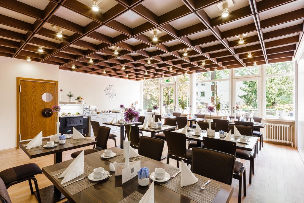 Messehotel Koeln-Deutz Dış mekan fotoğraf