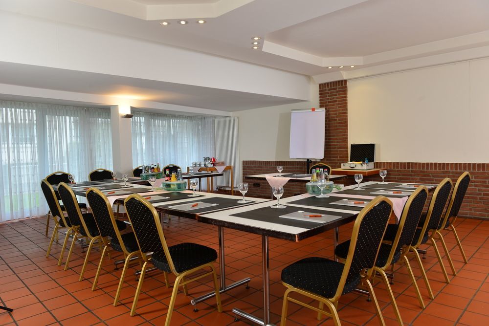 Messehotel Koeln-Deutz Dış mekan fotoğraf